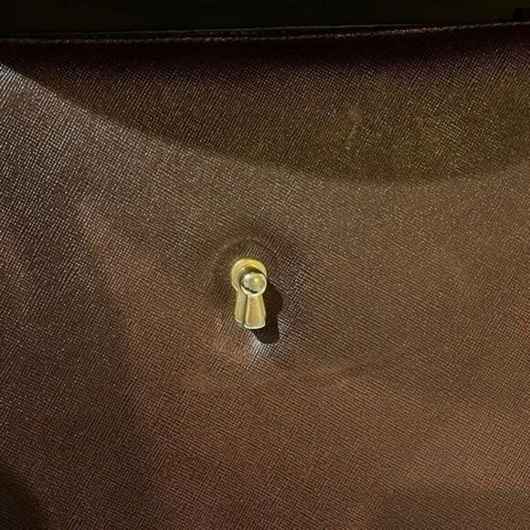 Elegant Brown Clutch Evening Bag. Gold Design Closure. No Name or Markings. - Picture 4 of 12